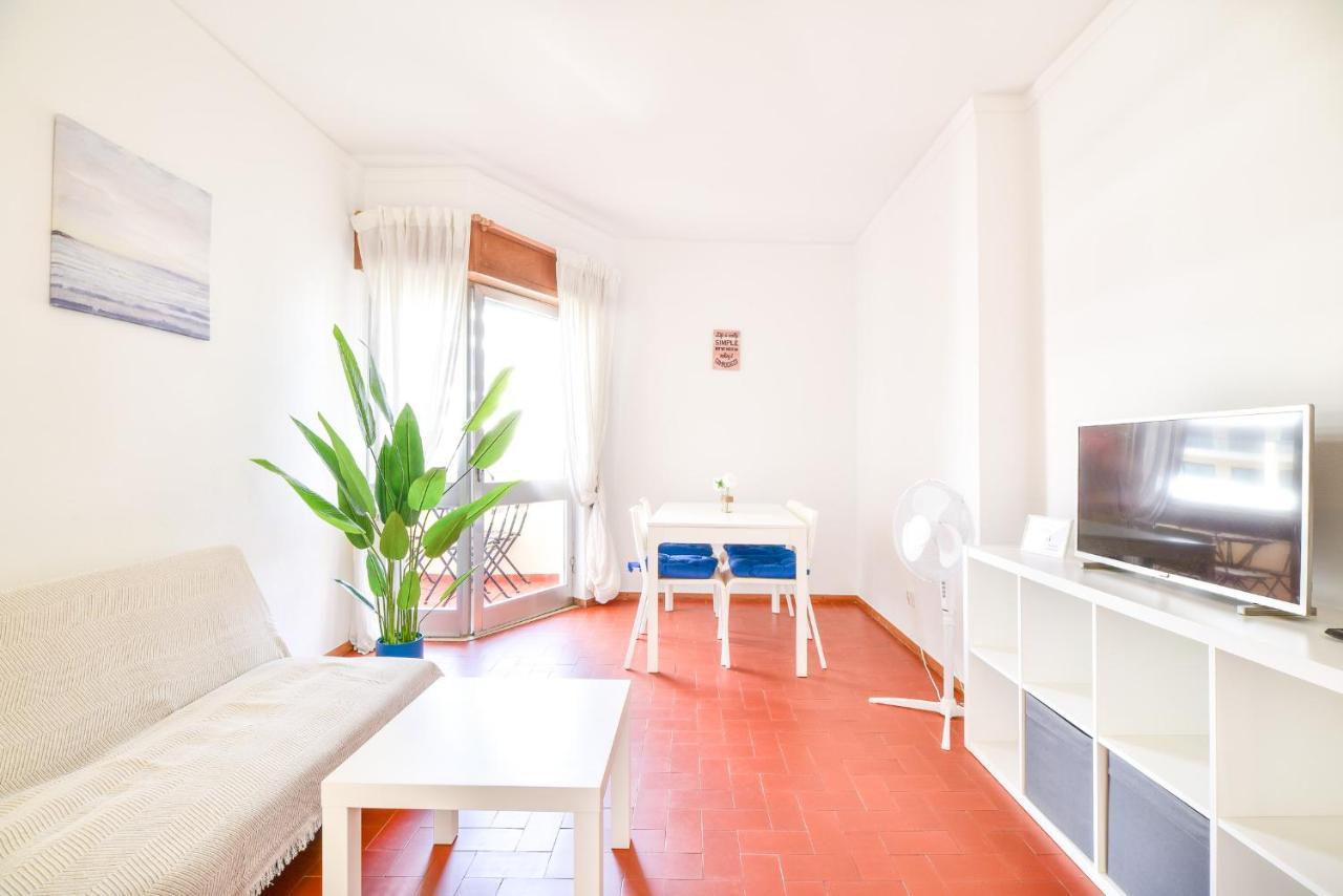 Apartment Letra By Moje Holiday Portimao Luaran gambar
